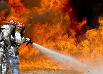 Iașul, pe un butoi cu pulbere: clădiri publice funcționează fără aviz ISU