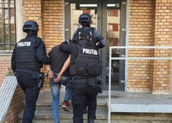 Detalii șocante în cazul bărbatului ucis cu un cuțit aruncat direct în piept