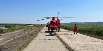 A lovit un polițist și a primit replica pe loc: foc de armă la un scandal din Mureș