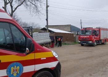 Neamț | Un bătrân și-a pierdut viața în Crăcăoani după ce a fost acroșat de o autoutilitară