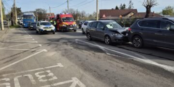 Coliziune între 3 autoturisme în Piatra Neamț
