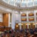 Partidul Oamenilor Tineri… rămâne fără oameni: deputații pleacă pe bandă rulantă