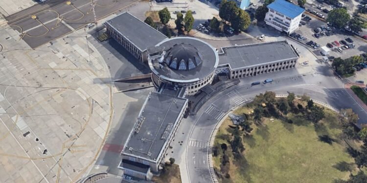 Trei oferte depuse pentru modernizarea Aeroportului Băneasa, estimată la 7,43 milioane lei