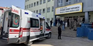 Atac armat la o școală din Turcia: Cel puțin 16 persoane, rănite după ce un fost elev a deschis focul