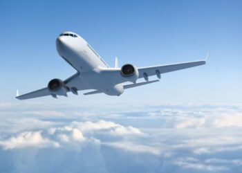 O companie aeriană care operează la Cluj-Napoca ar putea anula zboruri din iunie: „Nu știm ce va urma”