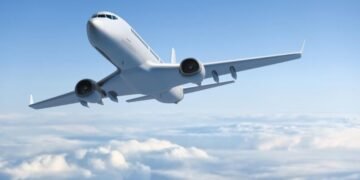 O companie aeriană care operează la Cluj-Napoca ar putea anula zboruri din iunie: „Nu știm ce va urma”