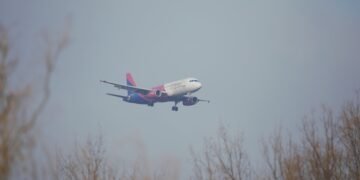 Avion plecat din Iași, întors de urgență din drum după o problemă tehnică