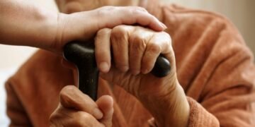 Verificări dispuse de prefect în 43 de centre rezidențiale pentru persoane vârstnice din județul Bacăual