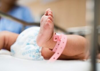 Miracol de Paște la Iași: zeci de bebeluși născuți, iar unul a venit pe lume chiar în seara de Înviere