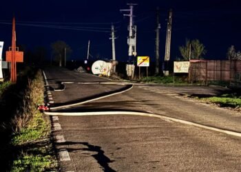 Panică în Prahova: cisternă cu 30.000 L de GPL răsturnată! Zeci de oameni evacuați de urgență