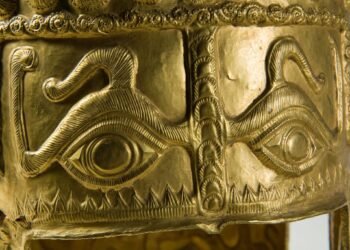 Coiful de la Coțofănești și cele două brățări dacice pot fi admirate începând de mâine la Muzeul Național de Istorie a României