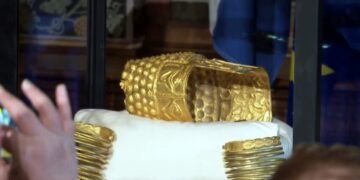 Coiful de la Coțofenești și brățările dacice au intrat în posesia autorităților române