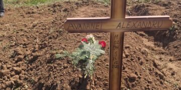 Înmormântare fără preot și fără martori: povestea unui bătrân din Iași uitat de sistem