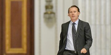 Dispărut din peisaj în timpul scandalului Pfizer, Florin Cîțu revine în spatiul public cu noi sfaturi despre economie