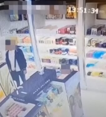 Trei români cumpărau bilete low-cost ca să fure parfumuri din Aeroportul Galileo Galilei din Pisa
