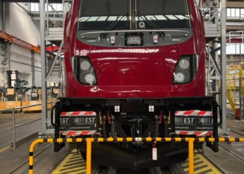 Prima locomotivă Traxx pentru ARF ajunge în România, iar Alstom confirmă viteza de 200 km/h