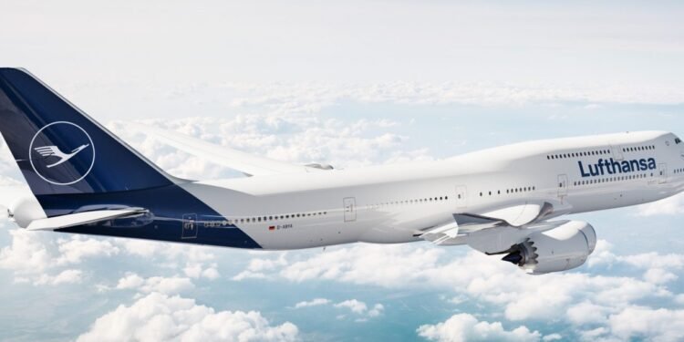 Greva de la compania Lufthansa a anulat mai multe zboruri de pe şi spre aeroporturile din Bucureşti şi Cluj-Napoca