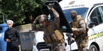 Trei bărbați înarmați au fost „neutralizați” în apropierea Consulatului Israelului din Istanbul