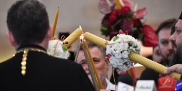 Patriarhia Română va organiza și în acest an aducerea Sfintei Lumini de la Ierusalim