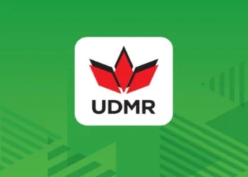 Deputat UDMR își dă demisia din grupul parlamentar. Ruptură între facțiunile maghiare