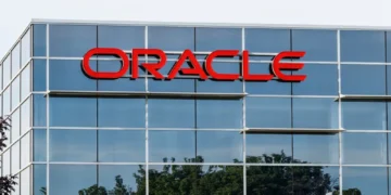 Oracle începe disponibilizările masive: sute de angajați dați afară și în România