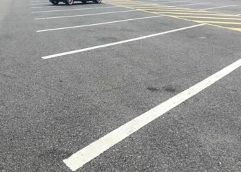 Primarul Mihai Chirica preia controlul total asupra parcărilor și amenință să facă ‘armată’ cu angajații