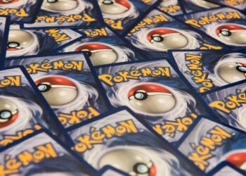 Jaf neobișnuit: hoții au vizat exclusiv o colecție valoroasă de cărți Pokémon