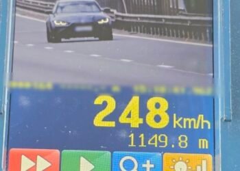 Șofer din București, prins cu 248 km/h pe Autostrada A3