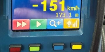 Botoșani | Un șofer a rămas 4 luni fără permis după ce a fost prins de radar cu 151 km/h în localitate