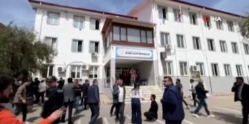 Un elev a deschis focul într-o școală din Turcia. Este al doilea atac armat după cel de ieri