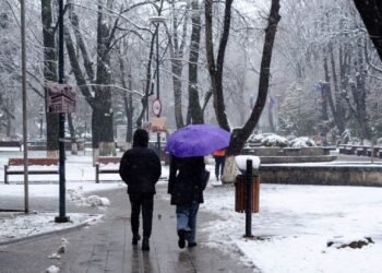 Avertizare ANM de ploaie, lapoviță și ninsoare. În unele zone se va depune un strat de zăpadă de 3-6 centimetri