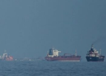 SUA poziționează nave de război în timp ce încearcă să impună blocada navală asupra Iranului