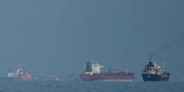 SUA poziționează nave de război în timp ce încearcă să impună blocada navală asupra Iranului