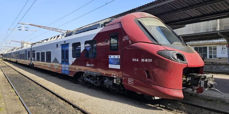 Primul tren privat ales prin licitație publică a intrat de astăzi în circulație