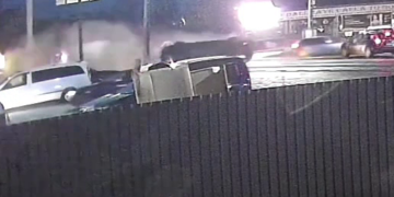 Suceava | Urmărire pe străzile din Rădăuți. Un tânar fără permis a fugit de Poliție dar s-a răsturnat cu mașina