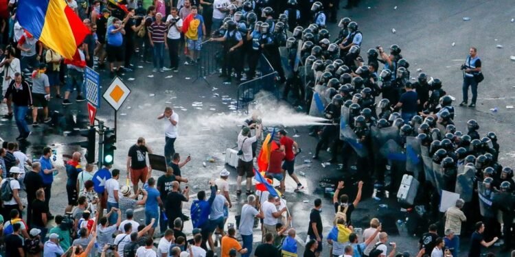 „10 August” revine în prim-plan: procurorii cer închisoare cu executare pentru foștii șefi ai Jandarmeriei în dosarul represiunii din Piața Victoriei