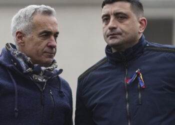 Marți dimineața, Simion va cere PSD-ului să îl susțină pe Călin Georgescu ca prim-ministru. Ce s-ar afla în spatele mișcării