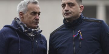 Marți dimineața, Simion va cere PSD-ului să îl susțină pe Călin Georgescu ca prim-ministru. Ce s-ar afla în spatele mișcării