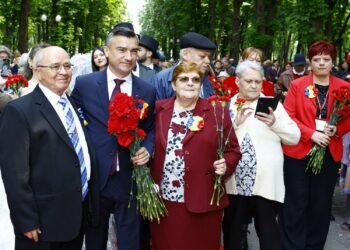 Iașul sărbătorește Ziua Familiei: 80 de cupluri premiate pentru 50 de ani de căsnicie