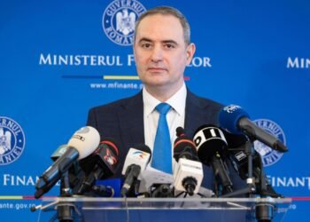 Statul vrea să aducă banii diasporei înapoi în economie. Guvernul pregătește un program de 100 de milioane de euro pentru românii care investesc în țară