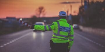 Poliția Rutieră a scos „artileria” în stradă. Sute de filtre, sute de amenzi și un mesaj clar: „Șoselele nu mai sunt Vestul Sălbatic”