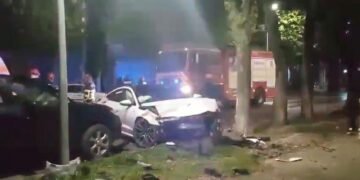 VIDEO: Paradox pe șosea: nevinovată în accident, dar băută la volan. Șoferiță din Pașcani, anchetată