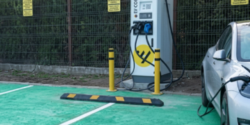 Iasi | Mobilitate verde în Holboca: Stațiile de încărcare pentru mașini electrice devin funcționale