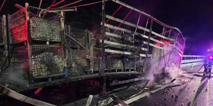 Al doilea autotren care a luat foc pe Autostrada A1 în decurs de câteva ore