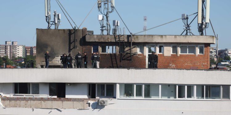 „Am strigat lupul prea des”. Revolta primarului din Galați după drona care a explodat într-un bloc