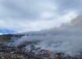 Incendiul izbucnit pe 26 aprilie la groapa de gunoi Țuțora este încă activ