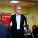 Revoltă în partidul premierului britanic. 45 de deputați îi cer să demisioneze