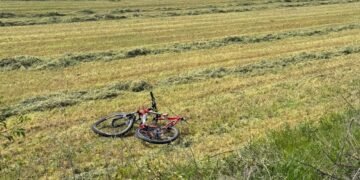 Biciclist de 18 ani mort după ce a fost lovit de un șofer care consumase alcool