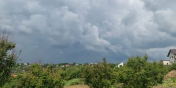 ANM anunță ploi torențiale, vijelii și grindină în mai multe regiuni din țară