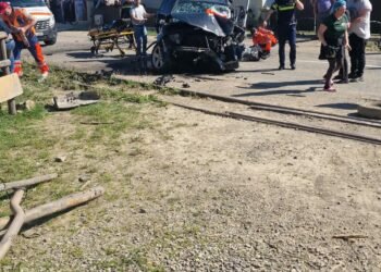 Suceava | Accident cumplit la Moldovița: un tânăr de 18 ani a murit după ce mașina s-a izbit violent de un gard